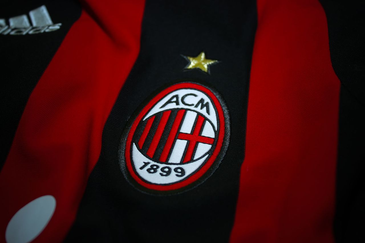 Milan pifia y se aleja de la punta en la Serie A - Noticias en español