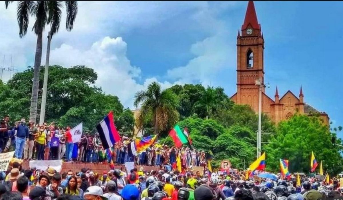 Colombia se mantiene en las calles el 8 de mayo en varios países y bloqueos