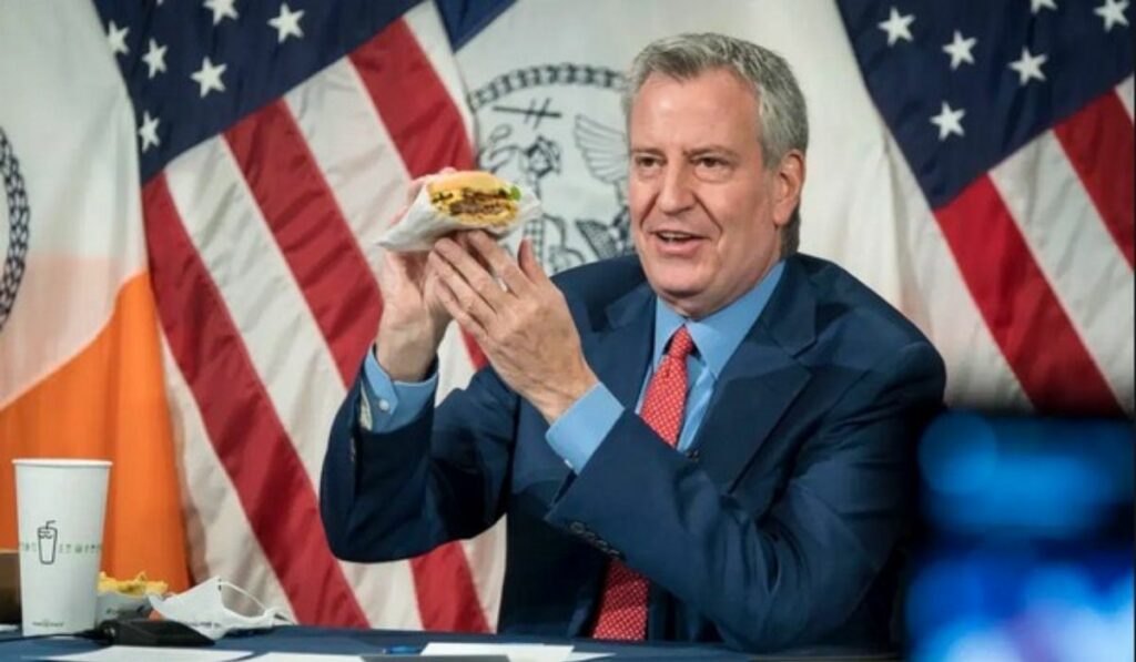 Estados Unidos ofrece regalos para incentivar la vacuna en la población