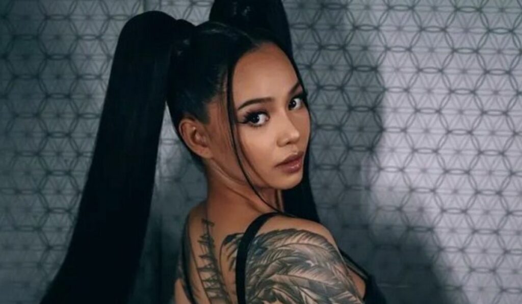 Influencer Bella Poarch pasa de ser TikTok a ser cantante