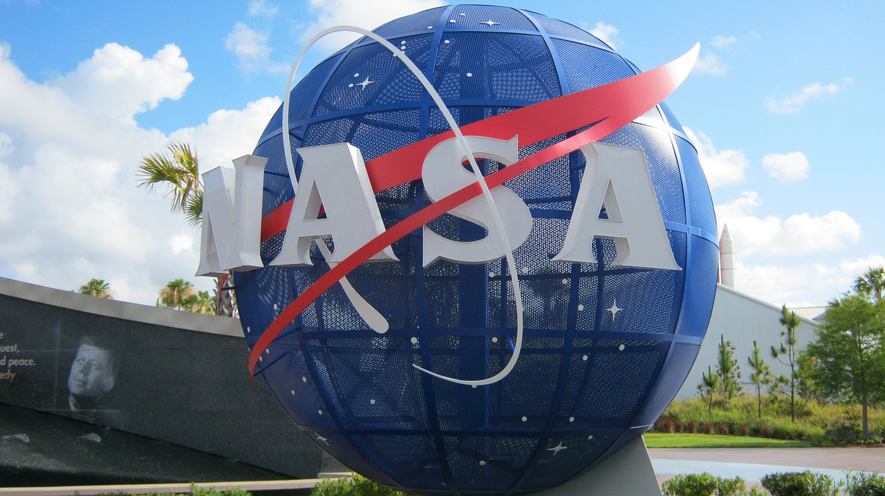 gobierno de EEUU apoya a la NASA y rechaza protesta de Blue Origin