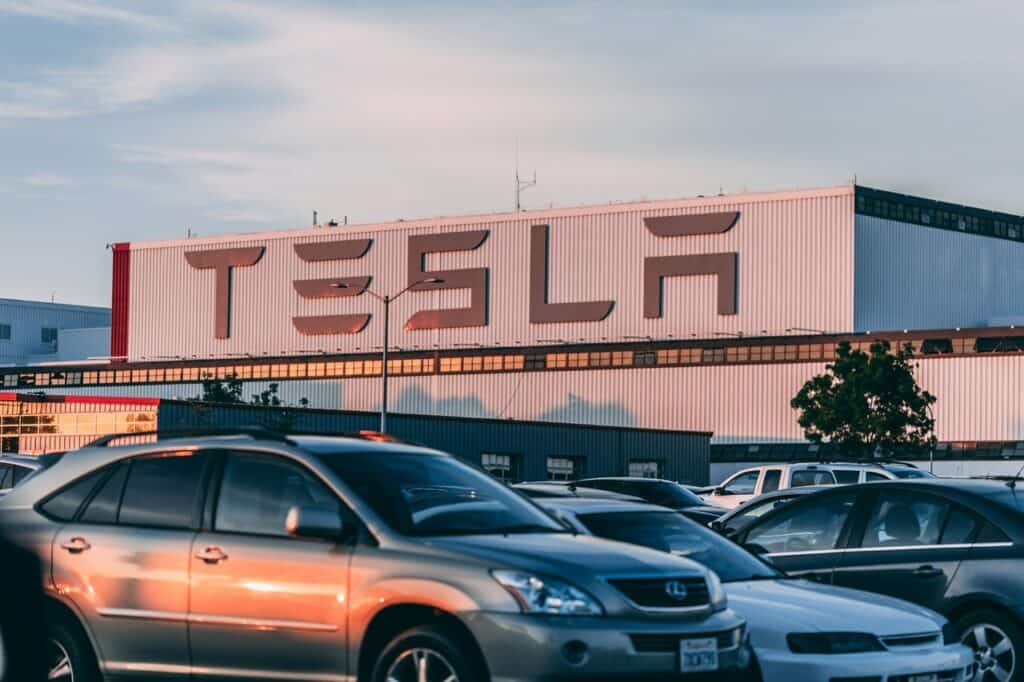 Grandes anuncios de ingresos en este trimestre de Tesla