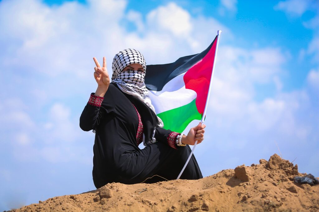 Activistas palestinos señalan a Instagram y a Facebook de censurar sus publicaciones políticas
