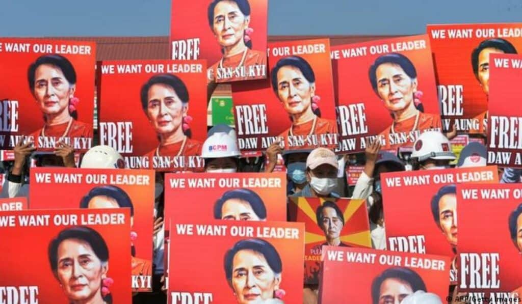 Golpe de estado en Birmania Genera tres millones de birmanos en emergencia