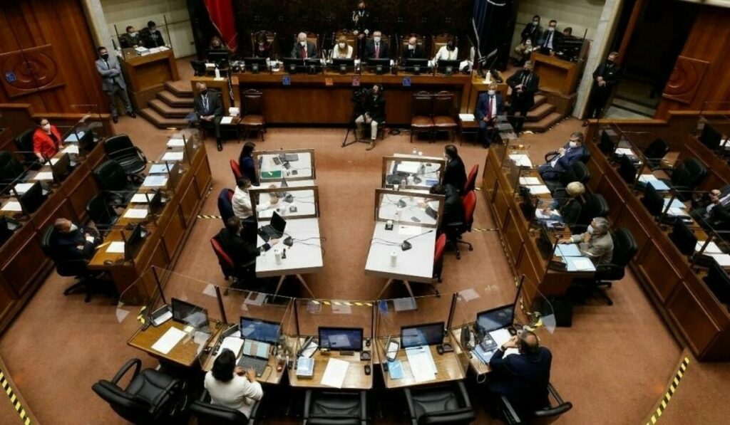 Sebastián Piñera airoso y la oposición no logro acusarlo por falta de votos