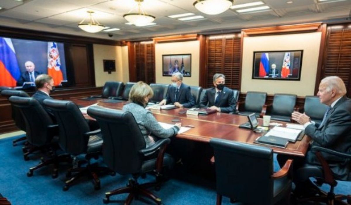 Cumbre virtual entre Joe Biden y Vladimir Putin fue catalogada de tensa