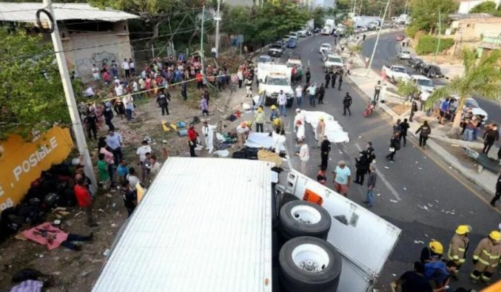 Varias decenas de muertos tras accidente de tráfico en México
