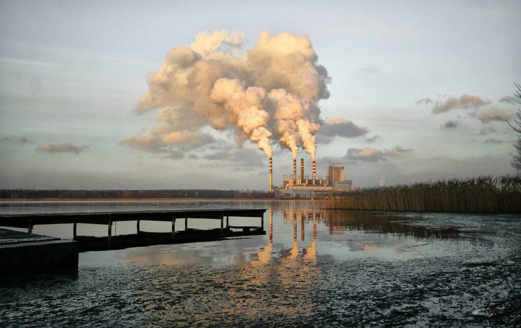 La EPA limitada para luchar contra las emisiones de gases contaminantes de las centrales eléctricas