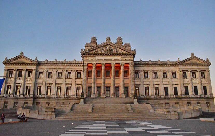 Qué ver en Montevideo: Palacio Legislativo