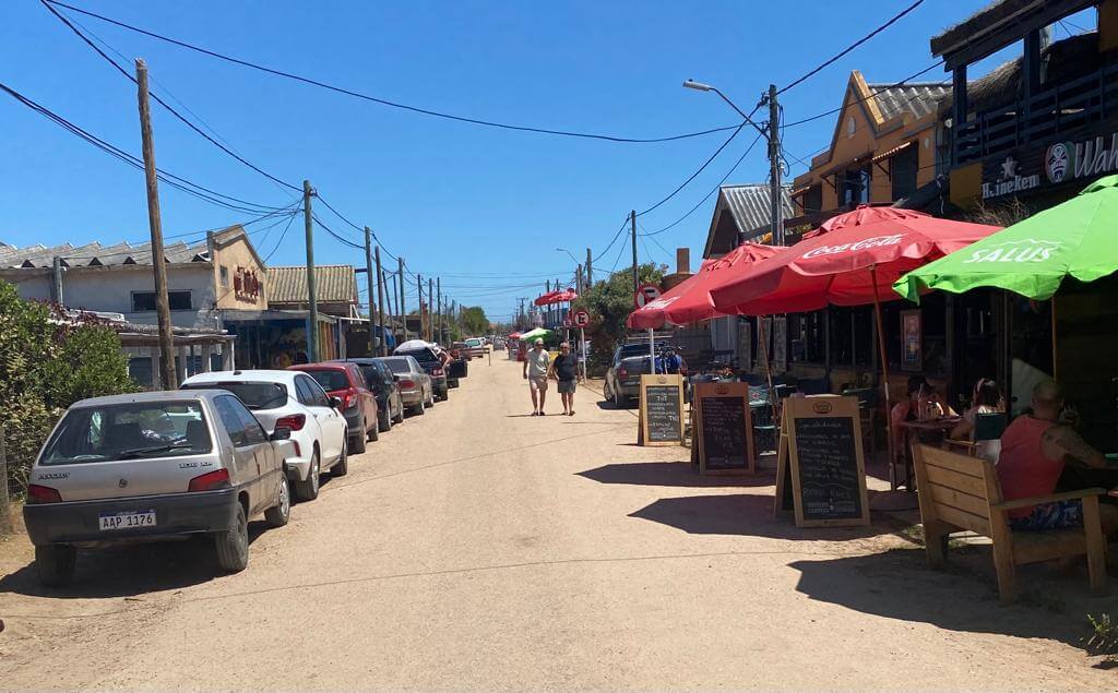 Gorlerito, calle principal de Aguas Dulces