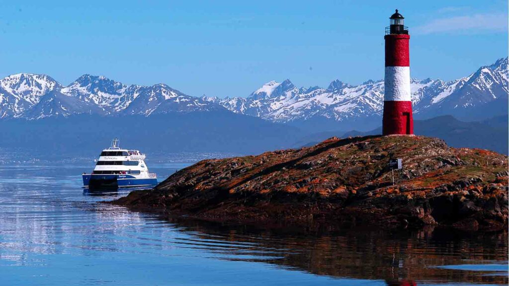 Faro Les Eclaireurs, navegación por el Canal Beagle desde Ushuaia