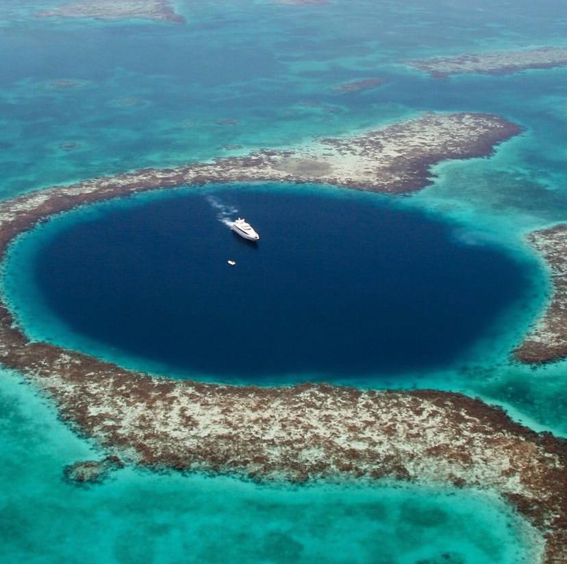 Blue Hole: buceo en Belice