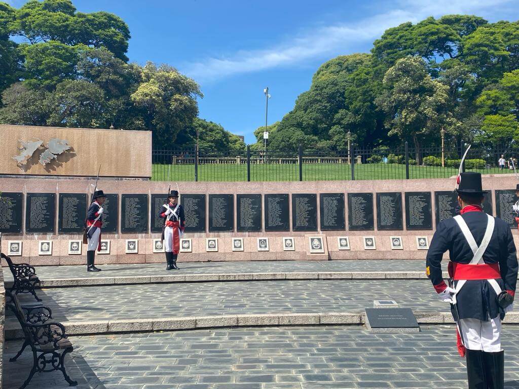 Cenotafio a los caídos en la Guerra de Malvinas