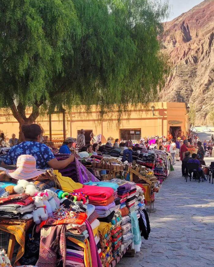 Imperdibles de Argentina: Plaza de Purmamarca, Quebrada de Humahuaca.